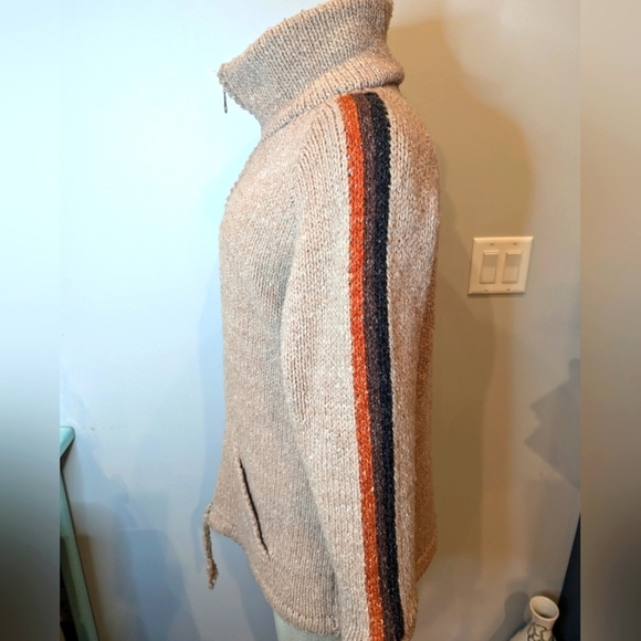 Wool zip up Cardigan jacket with fleece lining. 100% wool size L by Laundromat - Picture 5 of 11